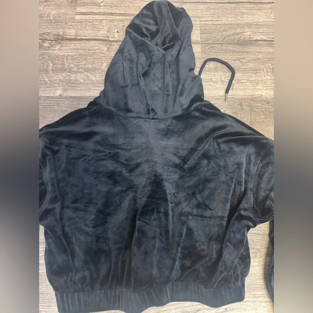 No Boundaries Black Velour Zip-Up Jacket